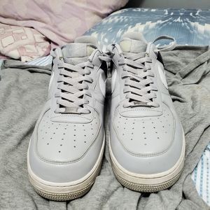 NIKE AIR FORCE 1 07 NEUTRAL GREY-WHITE-WINE